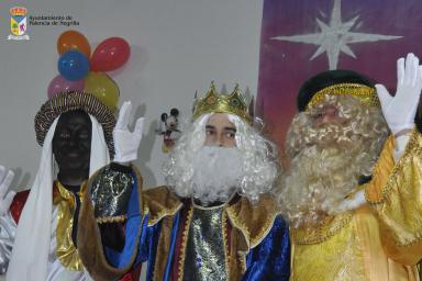 Reyes Magos   Los Reyes Magos llegaron a Palencia de Negrilla cargados de regalos.