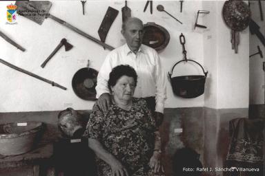 El Arado En la imagen, Honorio Villanueva y Teófila del Pozo.<br />
Palencia de Negrilla, 1998